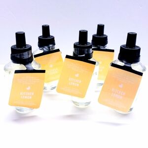 Bath & Body Works KITCHEN LEMON Wallflowers Home Fragrance Refill, 0.8 oz(5 Pcs)